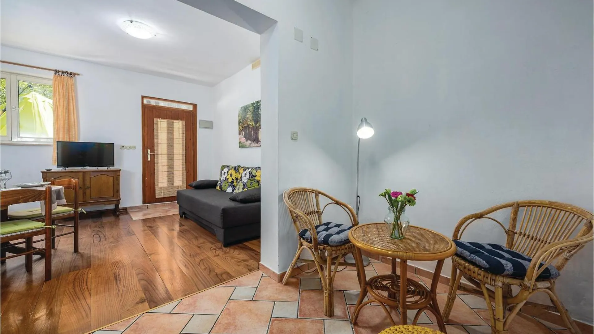 Nice Apartment In Rabac With Kitchen
